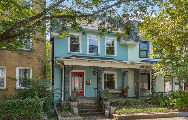 Charming Renovated Row House in the Museum District – 3307 Grove Avenue