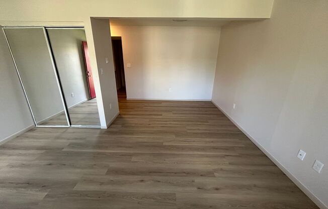 988 Third Street