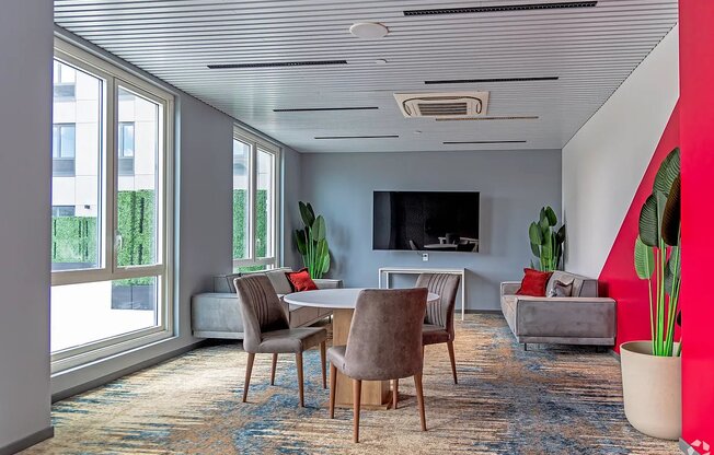 1 bed, 1 bath, $3,200, Unit 704