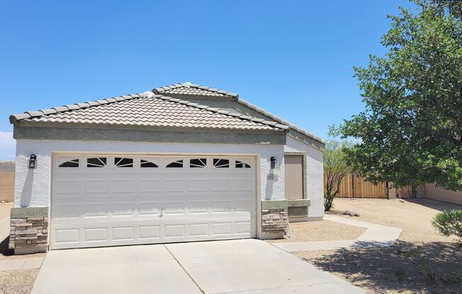 Upgraded 3 Bedroom With Bonus Room