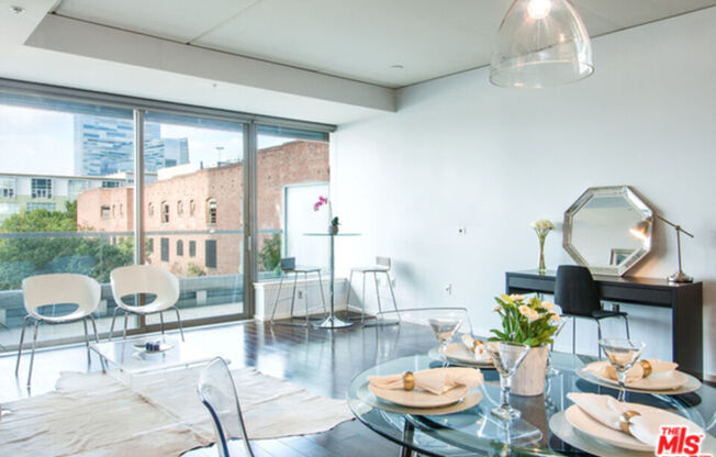 1 bed, 1 bath, 1,020 sqft, $2,900, Unit 316