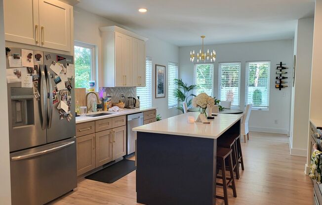 Furnished home in Lincoln Heights
