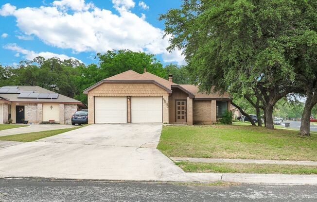 Recently Updated 2 Bedroom Home on Corner Lot and Cul-de-sac