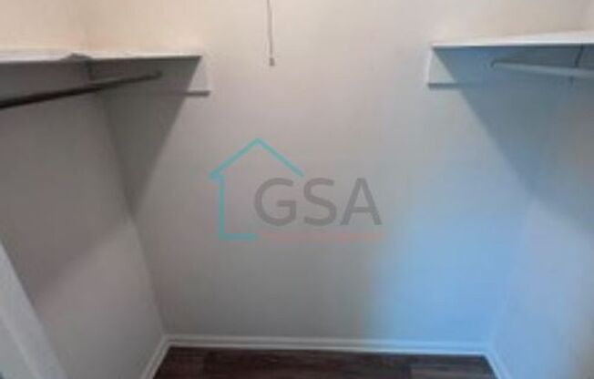 2 beds, 1.5 baths, 975 sqft, $950, Unit Cliffwood Terrace-4302-4A