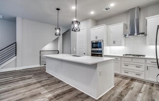 1047 MANACOR LN