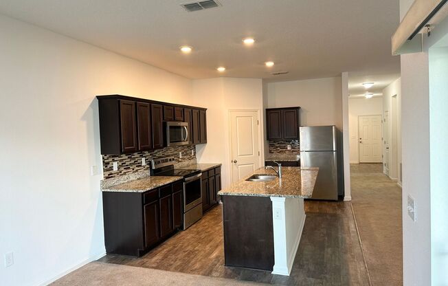 3 beds, 2 baths, $2,250