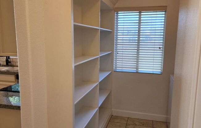 2 beds, 2.5 baths, $2,450, Unit Unit 1105