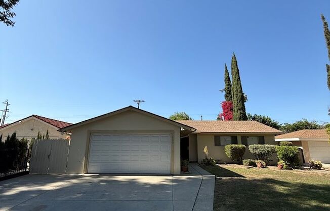 Beautiful 3 Bedroom, 2 Bathroom North Hills Home for Lease! Ready for Move-In!