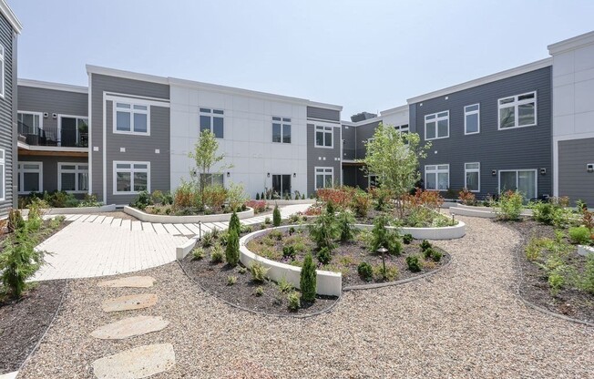 2 beds, 2 baths, 918 sqft, $3,595, Unit 220