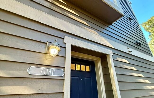 Modern 2-Bedroom, 2-Bathroom West Seattle Townhome