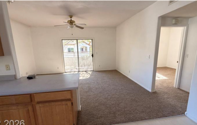 2 beds, 2 baths, $1,310, Unit UNIT 2046