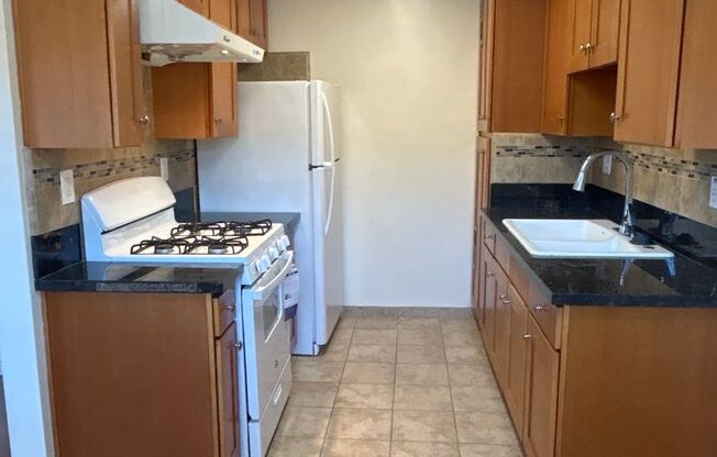 901-905 Centennial St.