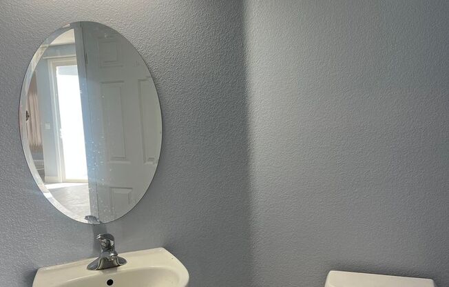 PRICE REDUCED!! LOVELY REMODELED 4 BEDROOM HOUSE IN N. NATOMAS!!