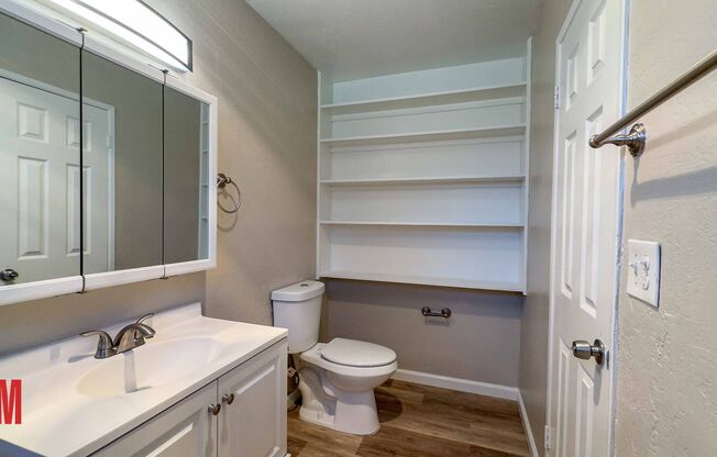 1 bed, 1 bath, 615 sqft, $1,799, Unit 33