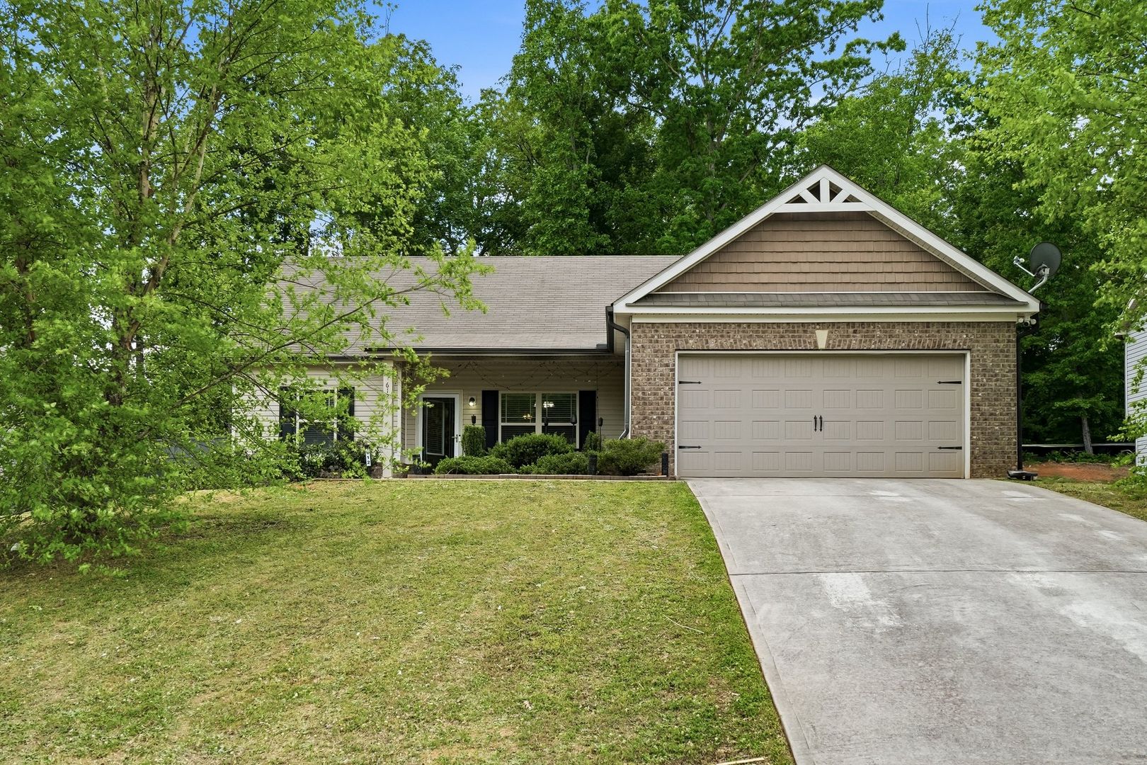 Renovated 3 Bed | 2Bath Minutes from McDonough Square