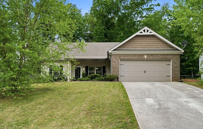 Renovated 3 Bed | 2Bath Minutes from McDonough Square