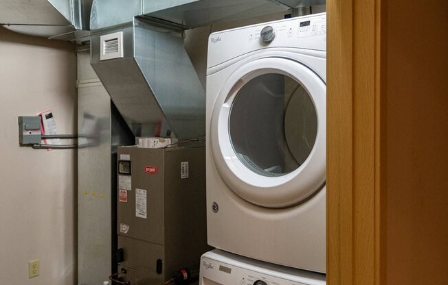 Washer/Dryer in unit