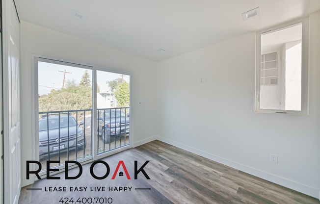 2134 1/2 CV AVE