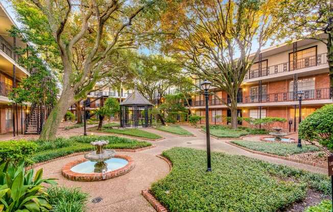 Extensive Outdoor Amenity Spaces at Allen House Apartments, Houston, 77019