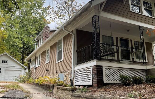 Charming 3 bed / 1 bath house for rent-4545 Fairmount Ave Kansas City, MO 64111 -  Ready to call home  - $1475 Rent