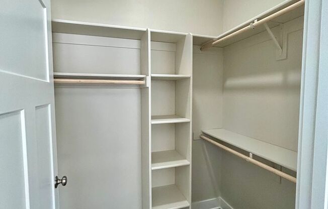 2 beds, 2 baths, 1,573 sqft, $2,395, Unit 6105 S 206th Court Unit 101 B1573 2 Bd Ranch Duplex w/Garage and Covered Porch D4