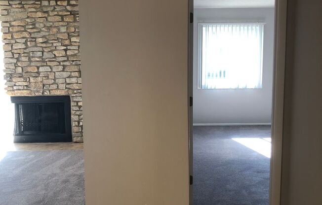 2 beds, 2 baths, 1,042 sqft, $1,249, Unit 5807F