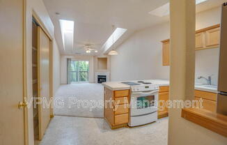 4000 NE 109th Avenue, #130