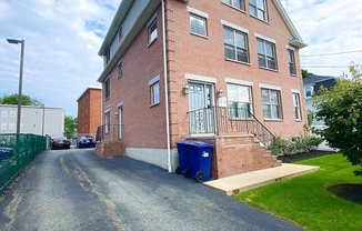 287 EVERETT ST 