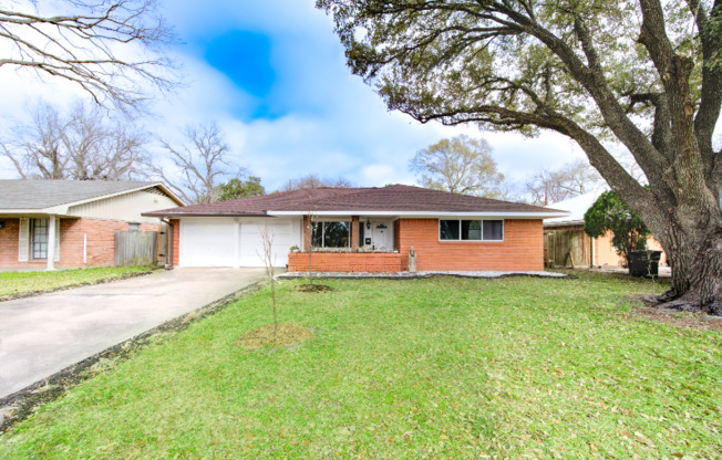 6026 CLAREWOOD DR