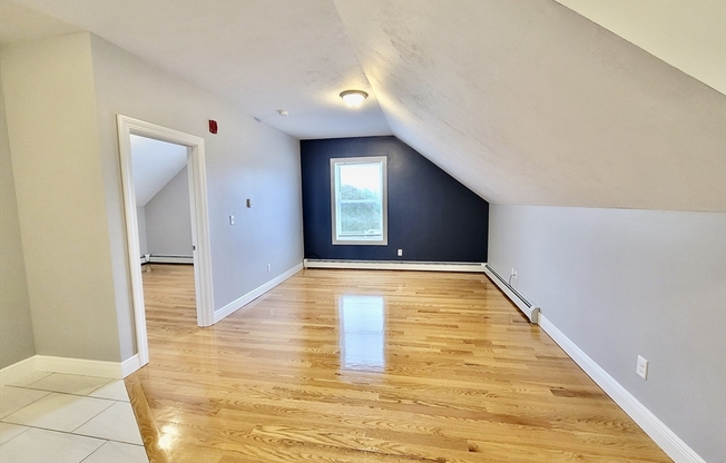 525 CHARLES ST