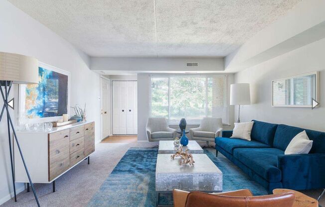2 beds, 2 baths, 1,298 sqft, $2,580, Unit 367