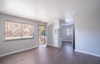 2 beds, 1 bath, $1,750, Unit 08