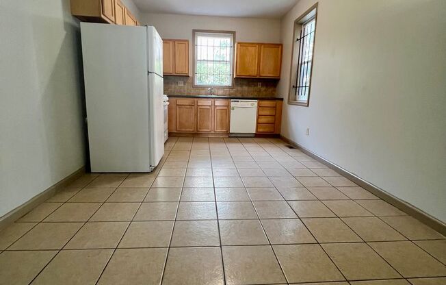 Stunning 6-Bedroom Townhome Steps Away from Temple! Available NOW!