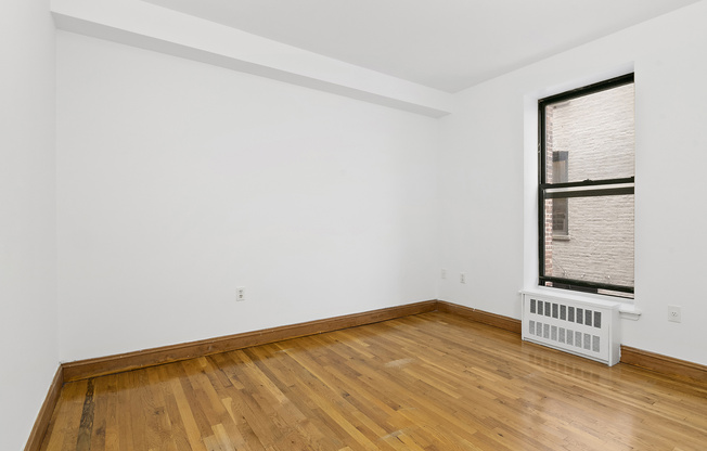 471 VANDERBILT AVE