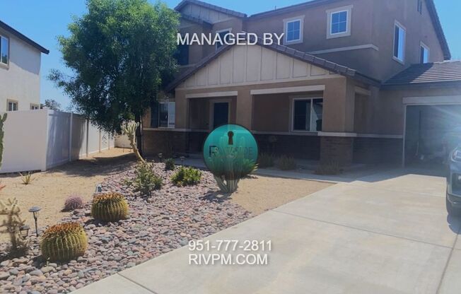 Newer home near great shopping and nearby freeway access!