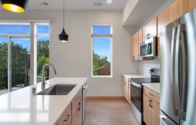2 beds, 2 baths, 1,052 sqft, $2,795, Unit 328