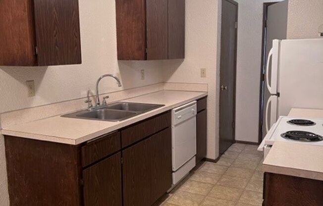 022-Cedar Grove Apartments