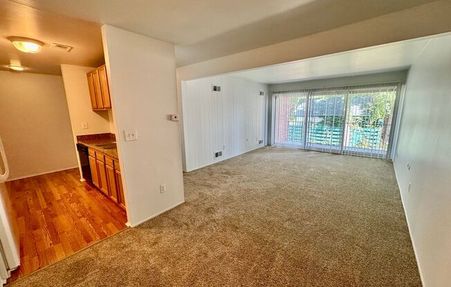 2 beds, 1 bath, 950 sqft, $1,295, Unit #211