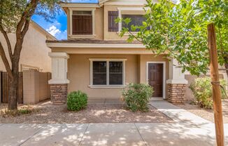 Poolside, 3 bedroom in The Gardens!