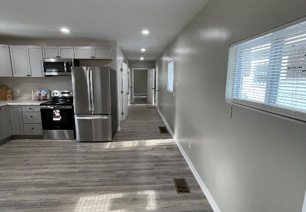 2023 STANDARD AVE
