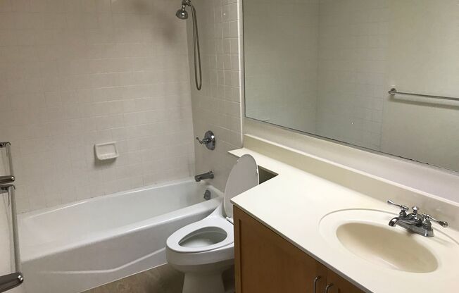 Lalea at Hawaii Kai 2 Bdrm., .1 bath, 2 un-cov'd Pkg., Pool