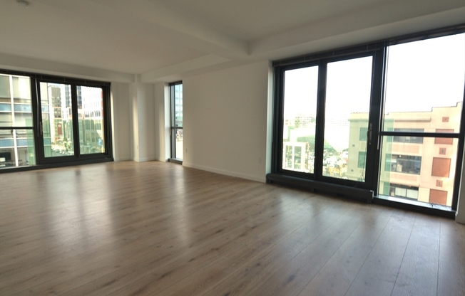 1 bed, 1 bath, 741 sqft, $3,850, Unit 507