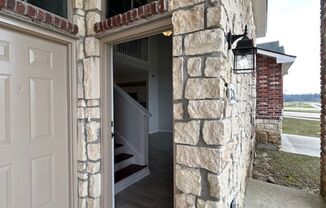 3 beds, 2 baths, $1,650, Unit 17254-27B