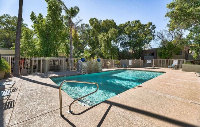 Pool and Lounge Area at Union Hills Estates Apartment Homes in Glendale AZ