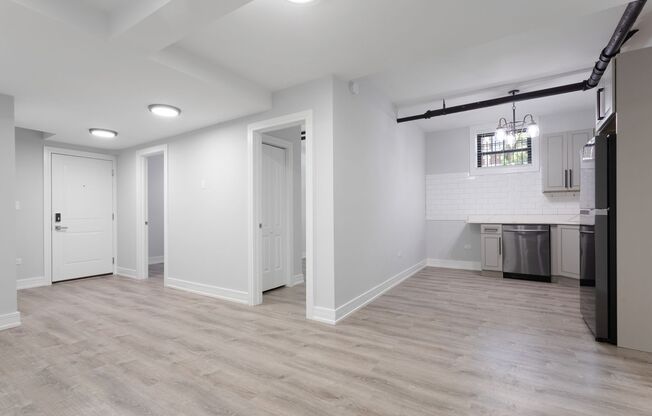 2 beds, 1 bath, 569 sqft, $2,150, Unit 1062-GW