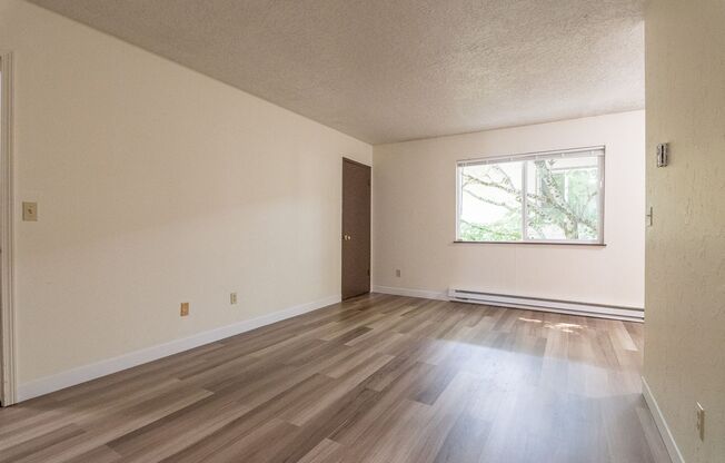 Pine St Apartments