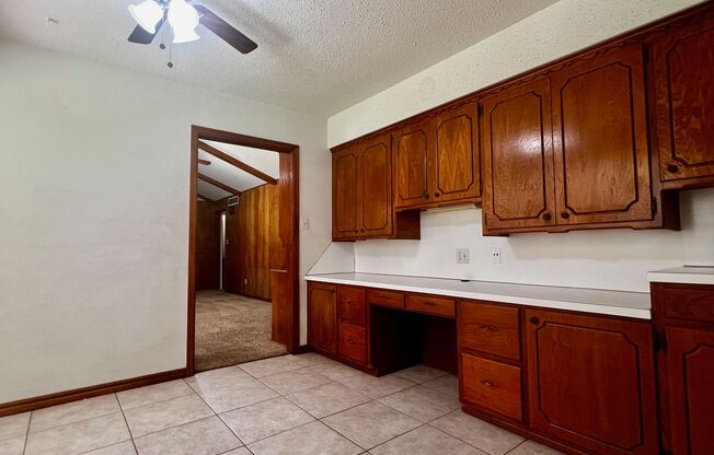 3 beds, 2 baths, $1,650