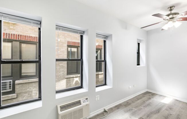 Studio, 1 bath, 201 sqft, $1,250, Unit 310