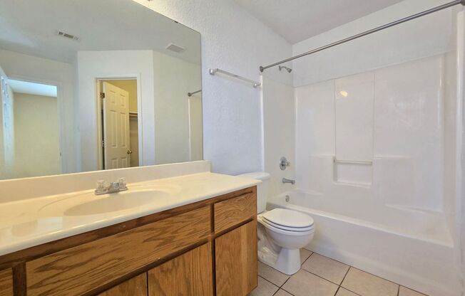 3 beds, 2 baths, $1,250, Unit 2710 Alma Drive - B