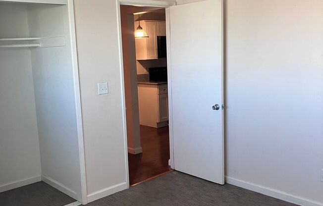 1 bed, 1 bath, 580 sqft, $825, Unit 4